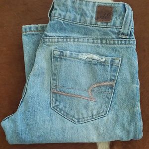 American eagle distressed jeans
